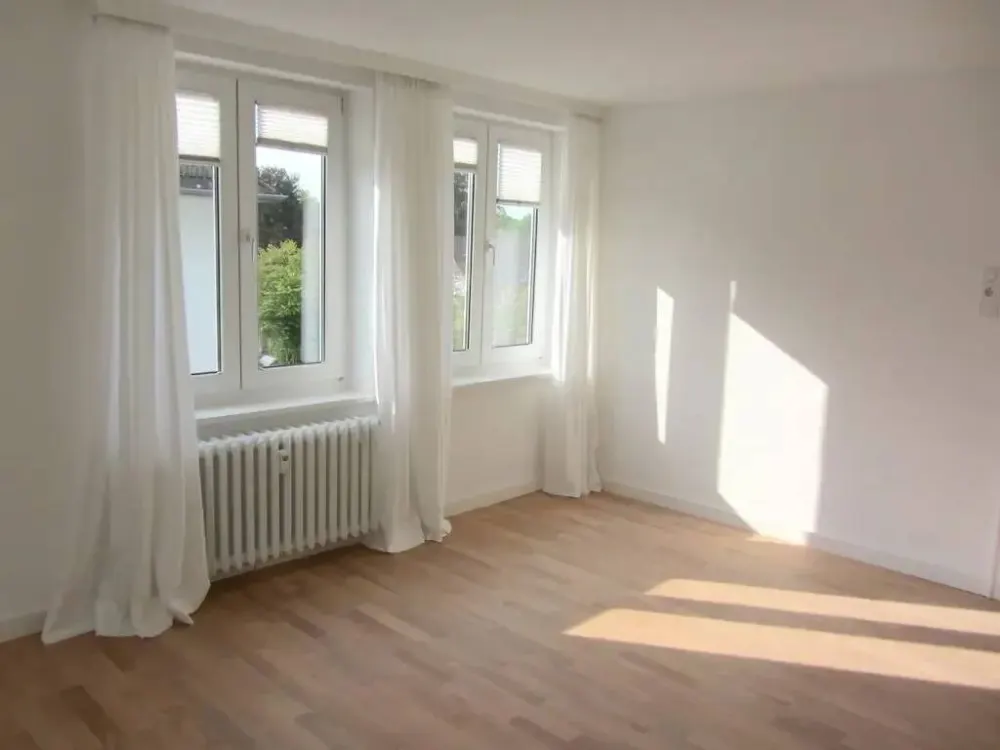Lichtdurchflutete Dachstudiowohnung in Citynähe
