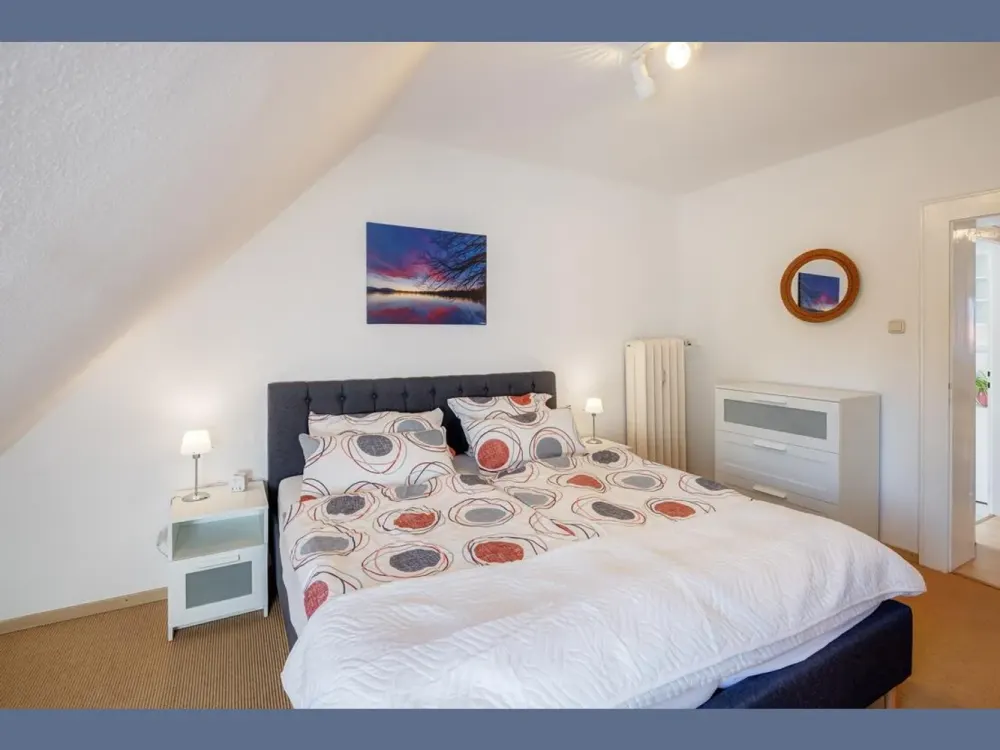 Furnished: Attic Apartment with View of the Nymphenburger Canal