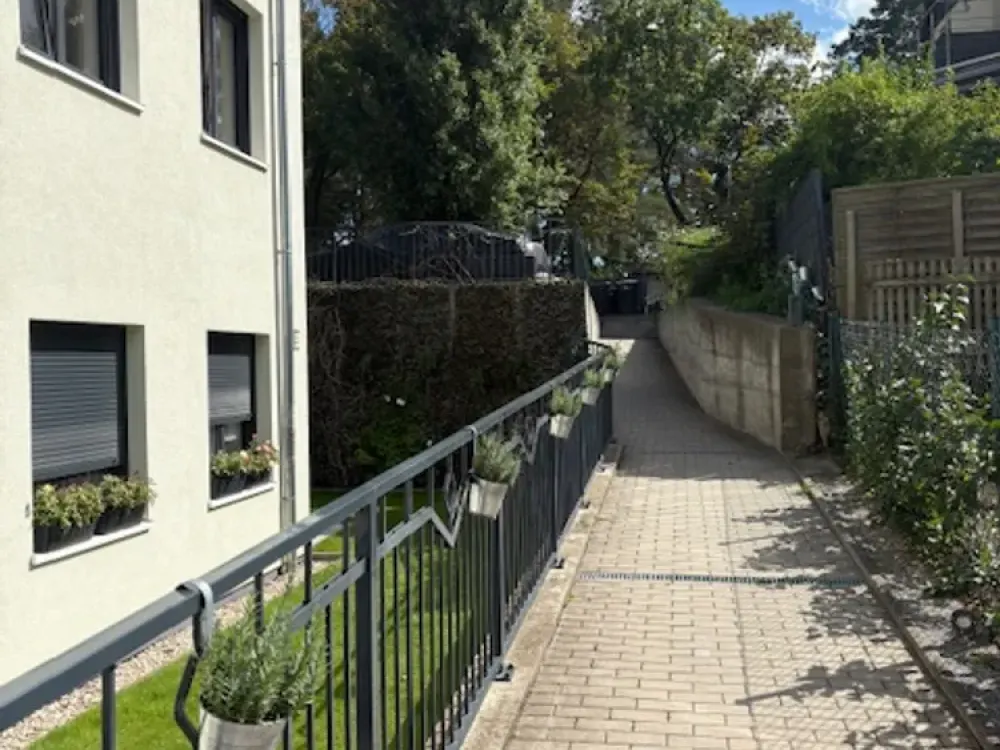 2 Terrassen, wenn das nichts ist