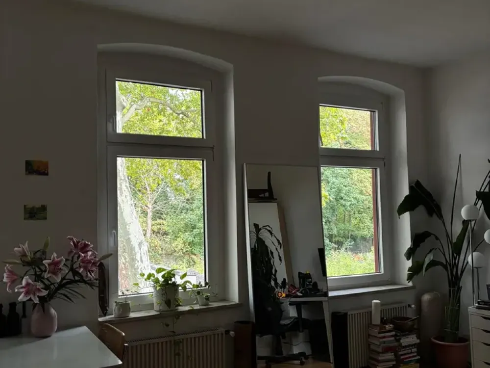 Stylish 2-Room Apartment with Balcony on the 2nd Floor in Köln-Mülheim