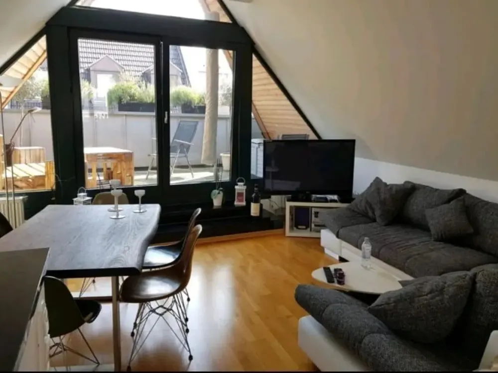 Schöne Maisonette Wohnung mit Terrasse in Köln