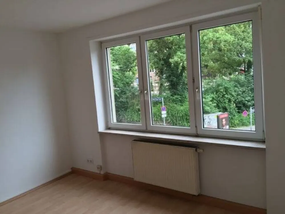 2-room apartment in SB Zentrum (St. Johann) available from 01 October - suitable for shared flat
