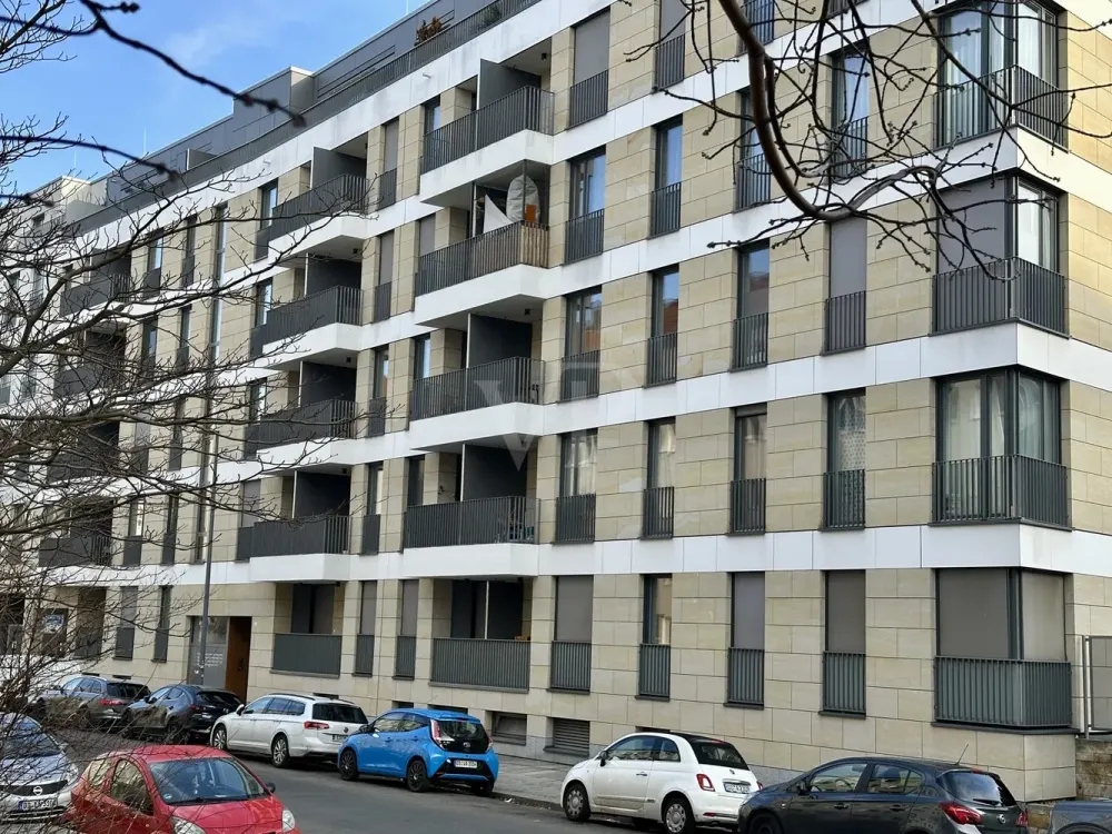Geräumige Einraumwohnung mit eigener Terrasse in der Residenz am Zwinger