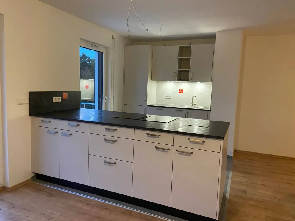 3-room apartment with fitted kitchen in Nürnberg-Herpersdorf, new building - first occupancy