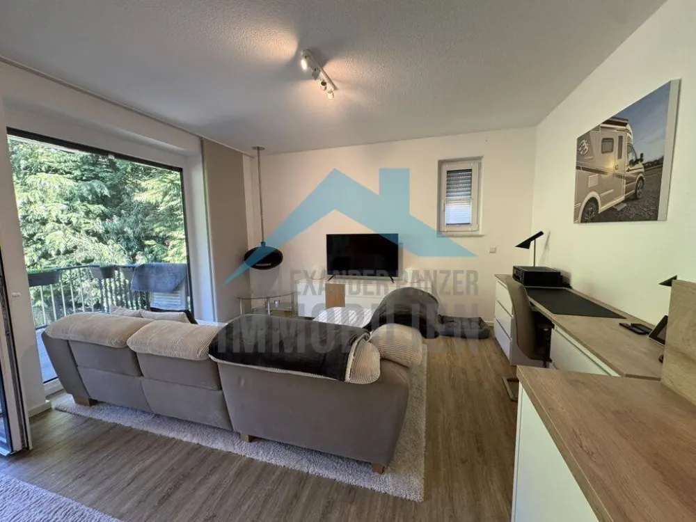 Furnished and Modern 3-Room Apartment with Balcony on the Edge of the Forest in Kassel-Harleshausen!