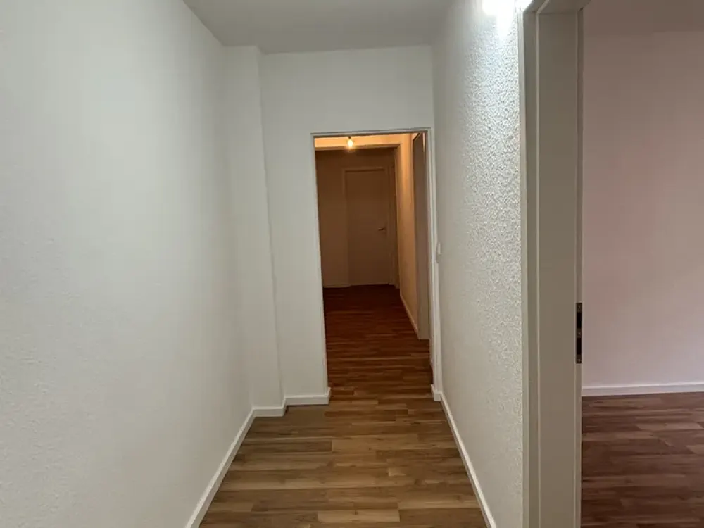 Erstbezug nach Renovierung, 4 Zimmer-Wohnung mit EBK im Bahnhofsviertel von Frankfurt