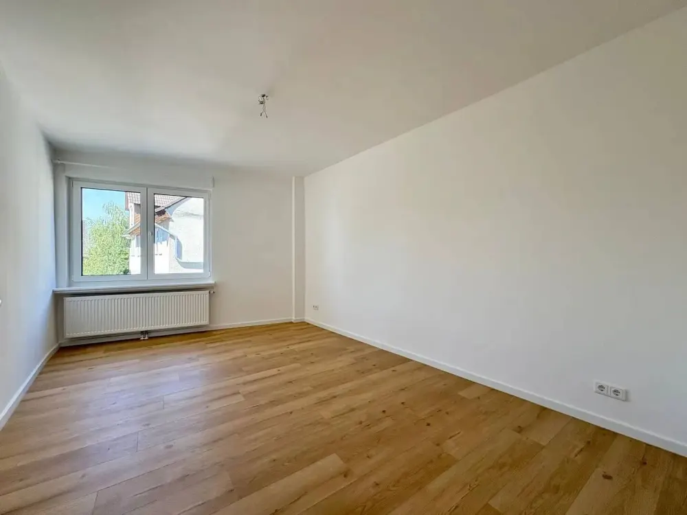 Kernsanierte 4-Zimmer-Wohnung mit Einbauküche in Kassel-Oberzwehren
