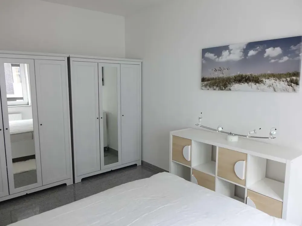 Wohnen mit Charakter: 2-Zimmer-Wohnung in zentraler Lage. Voll möbliert und eingerichtet