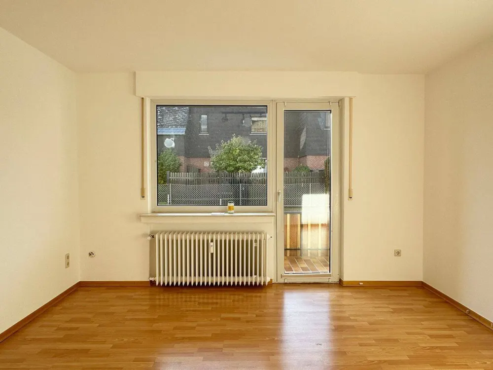 Helle 2-Zimmer-Wohnung mit Balkon, EBK und Garage in Kassel-Harleshausen