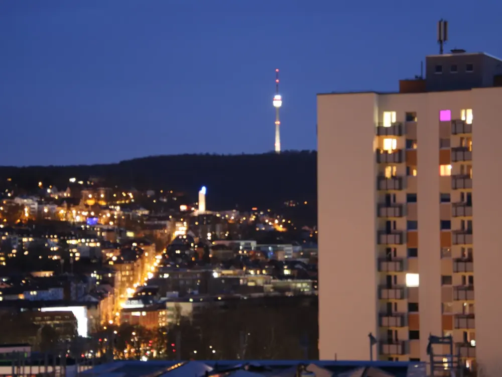 Luxuriöses Penthouse mit großer Dachterrasse und Blick über die Stadt in Stuttgart Nord
