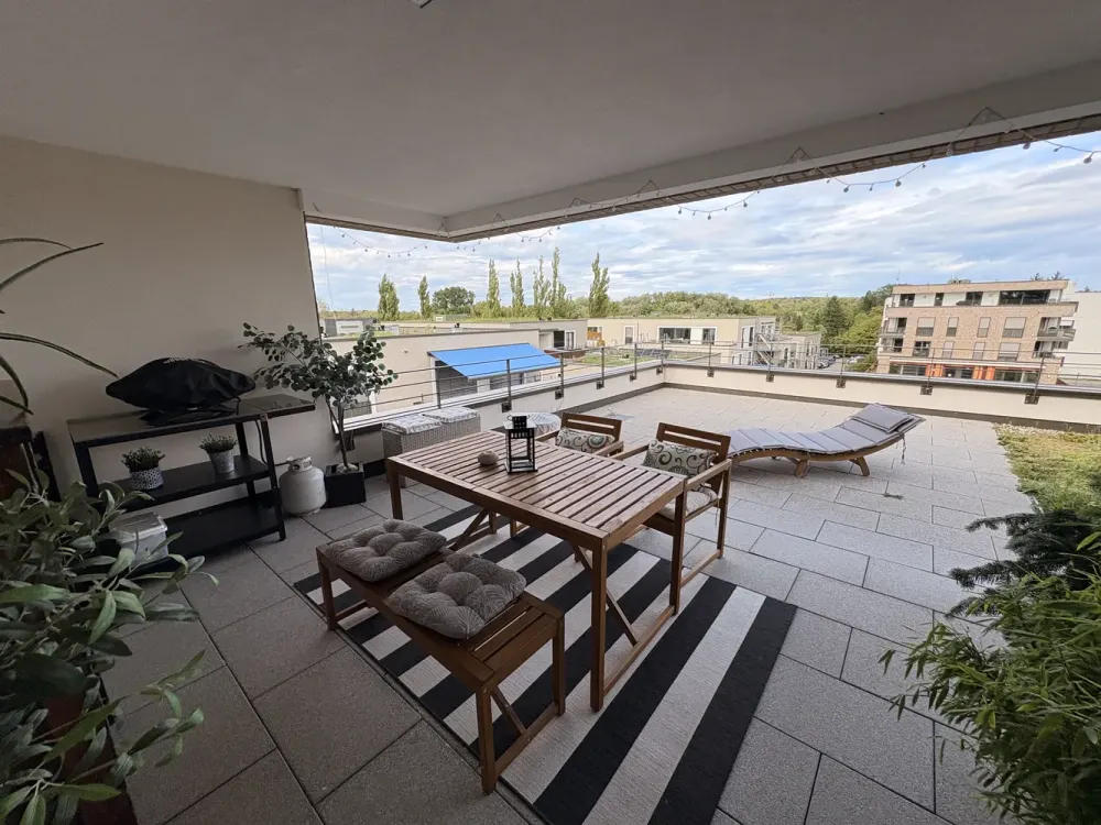 Über den Dächern im Neubauquartier: 3,5-Zi.-Penthousewohnung mit Dachterrasse im Möhringer HQM