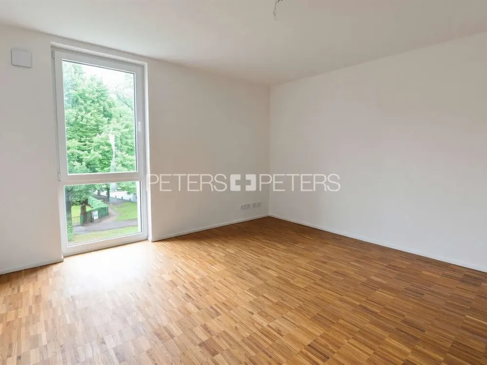 + Großzügige 2-Zimmer-Wohnung mit Balkon +
