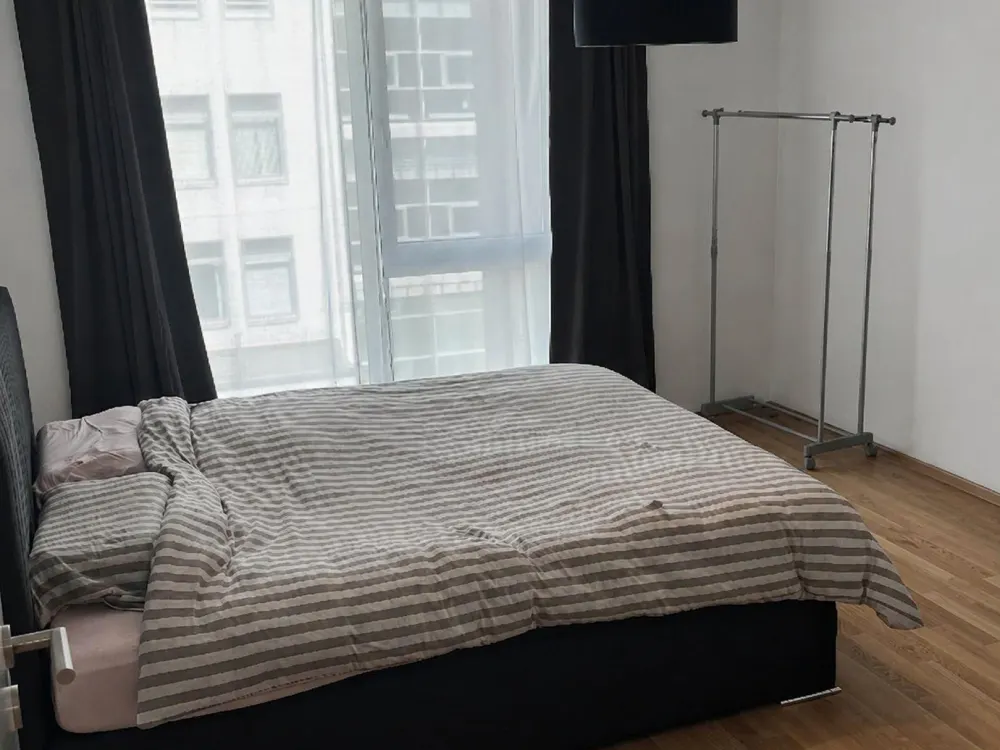 Moderne, voll möblierte 2-Zimmer-Wohnung mit Balkon in Bremen-Neu