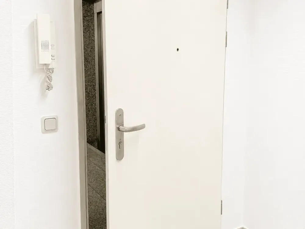 Attractive 1-Room Apartment in Quiet/Central Location of Alt-Saarbrücken