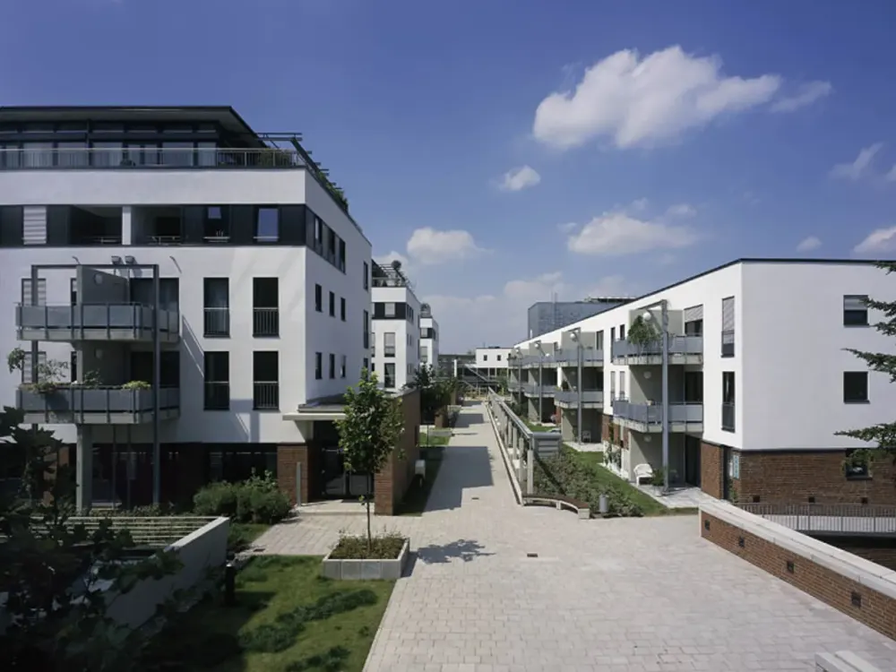 Große, moderne 2-Zimmerwohnung mit 2 Balkonen mitten im Zentrum und dennoch ruhig