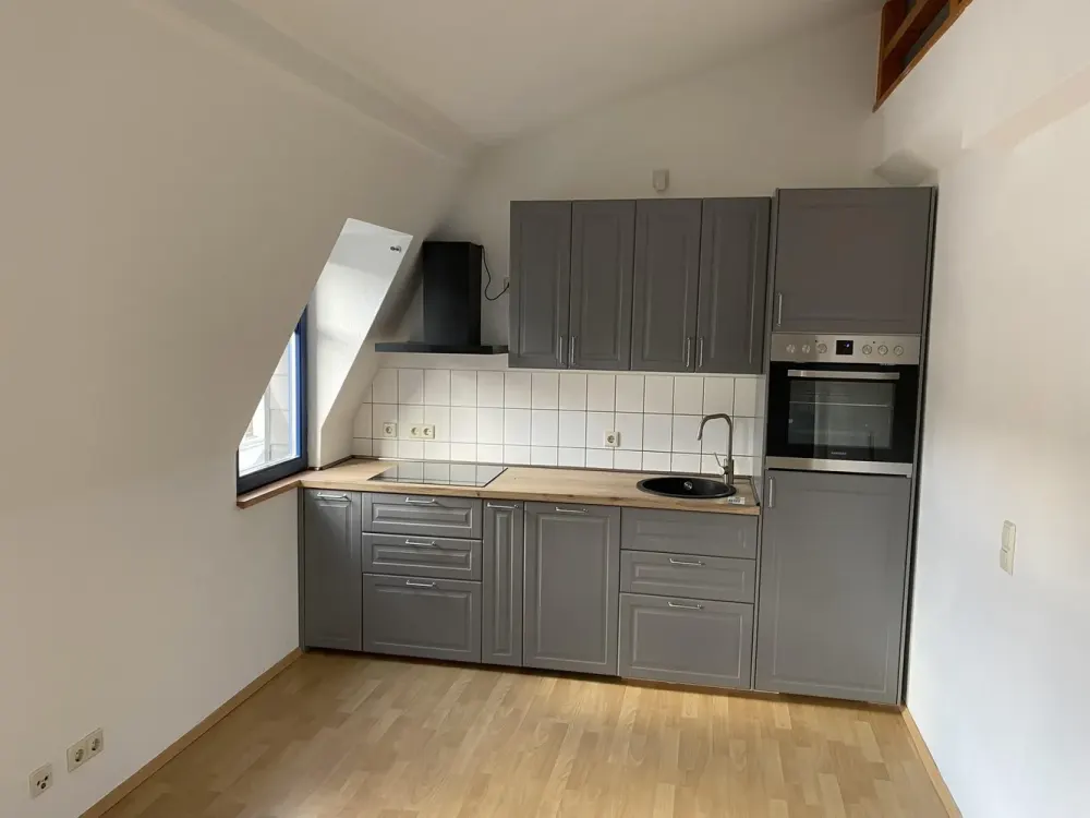 1-Zimmer Wohnung mit Einbauküche