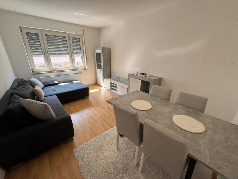 Move-in Ready 2-Room Apartment, Fully Furnished in Schweinau