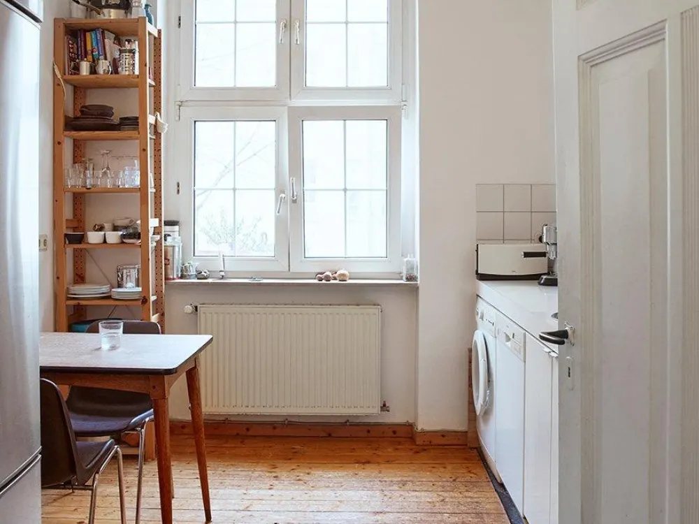 Sehr helle, ruhige und schöne 2 Zimmer Wohnung im Agnesviertel