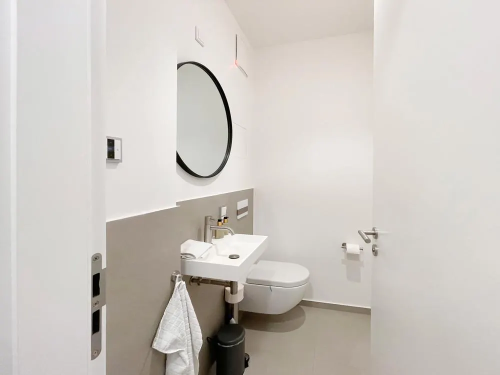 Exklusiv möblierte 2-Zimmer-Wohnung mit Balkon und Lift