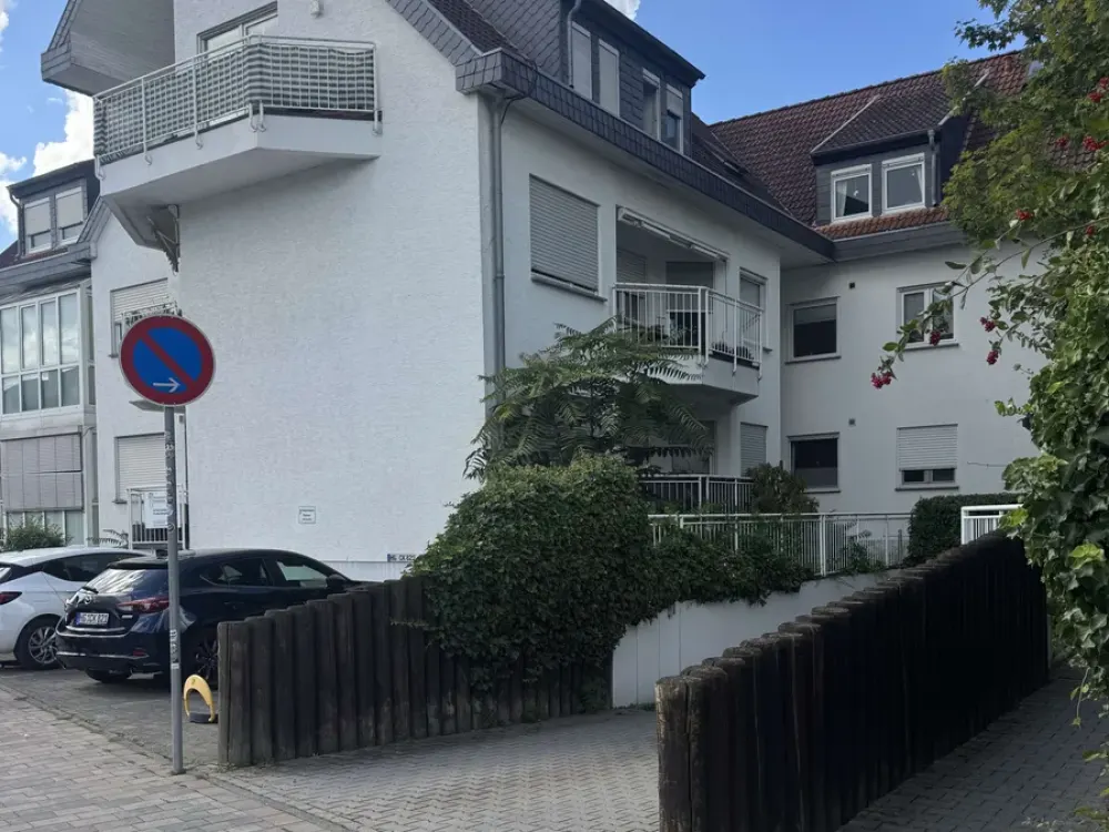 Schöne, moderne, helle und sonnige 3-Zimmer-Wohnung mit Balkon