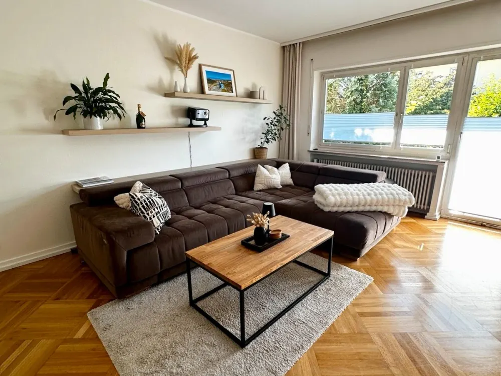 Zwischenmiete Nov-April: Lichtdurchflutete 3-Zimmer-Wohnung