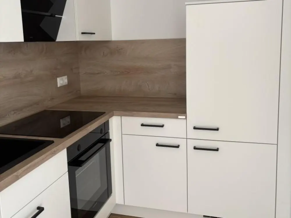 Perfekte Dachwohnung im Neubau! EBK, Lift und Erstbezug!