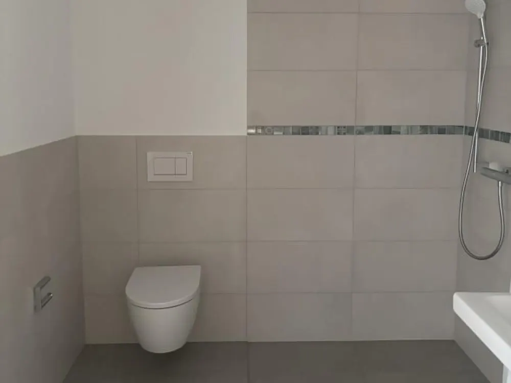 Perfekte Dachwohnung im Neubau! EBK, Lift und Erstbezug!