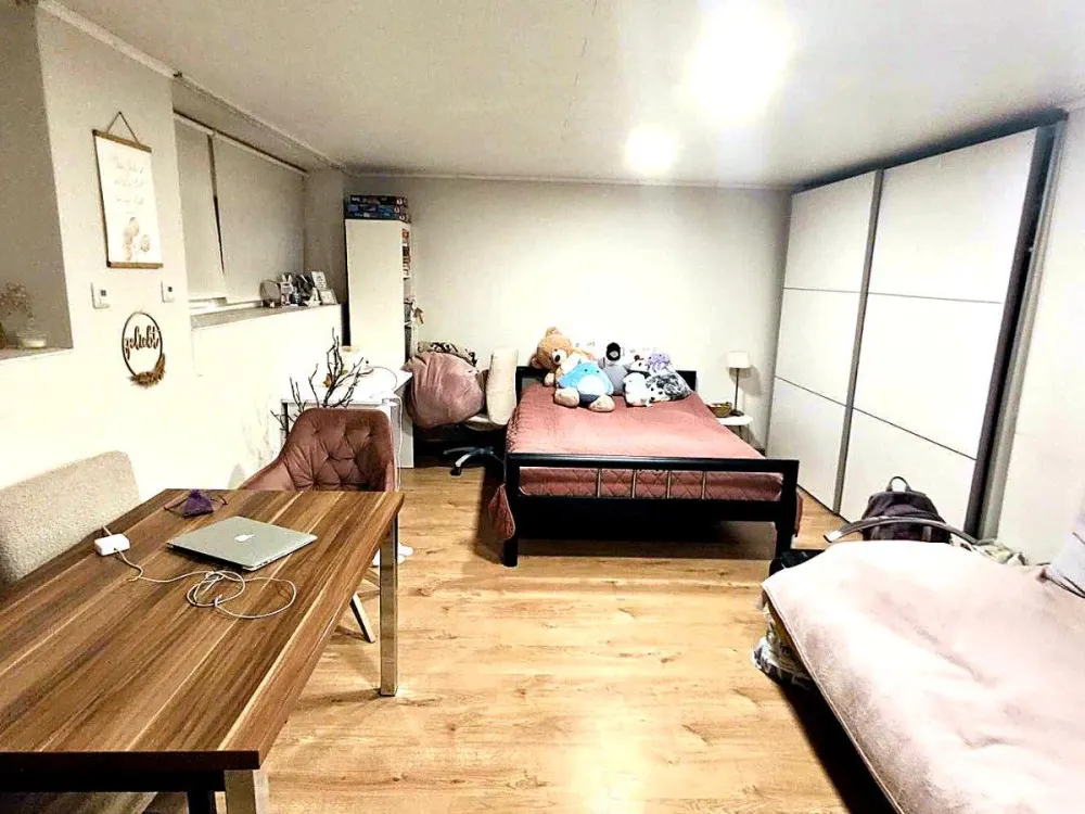 Gemütliches 1-Zimmer-Apartment (Souterrain), möbliert.