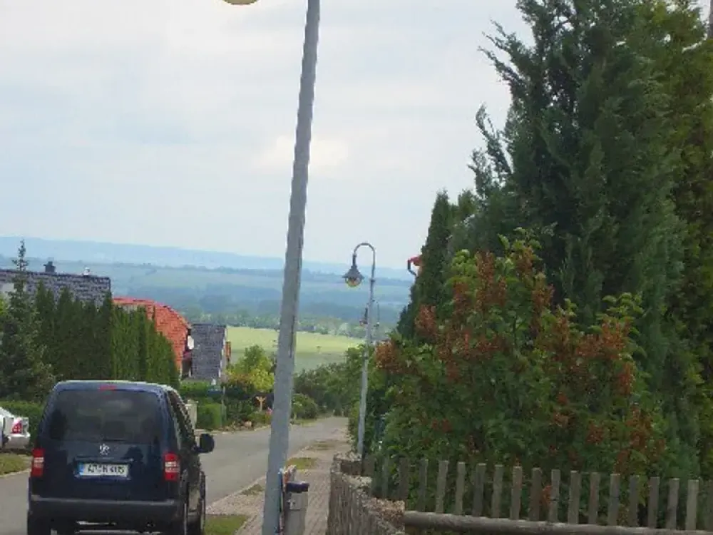 Wunderschöne 3-Raum-Wohnung mit Terrasse und Garten