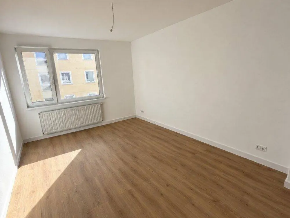 Sanierte 3 Zimmer Wohnung mit Balkon