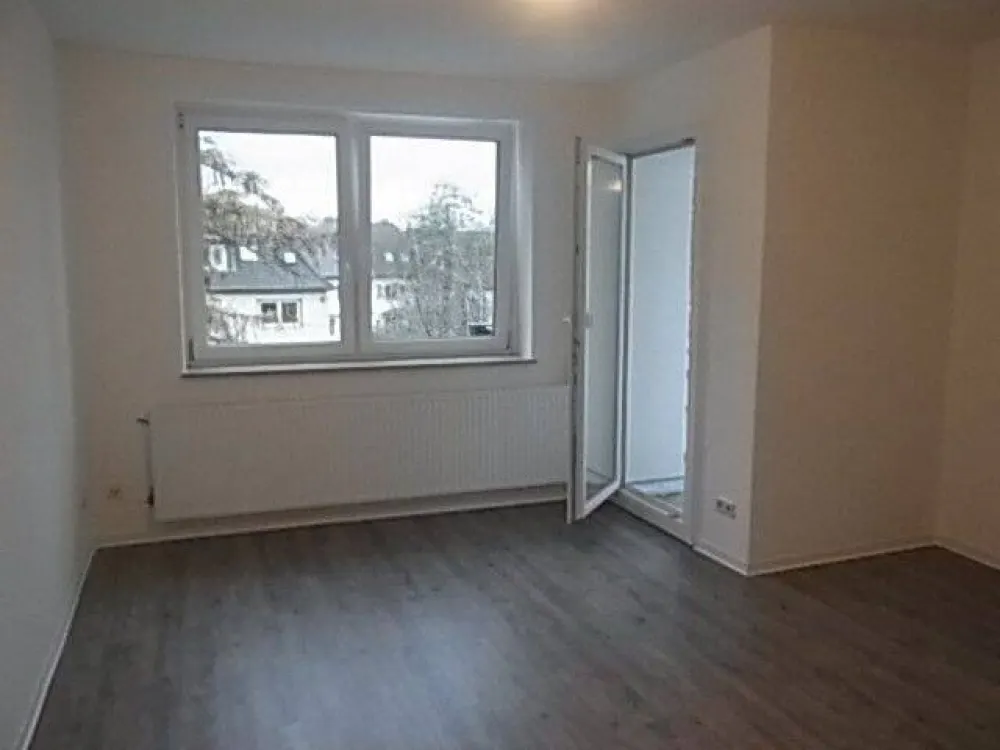 2-Zimmer-Wohnung mit ca. 56,54 m², Einbauküche & XXL-Balkon - sofort verfügbar