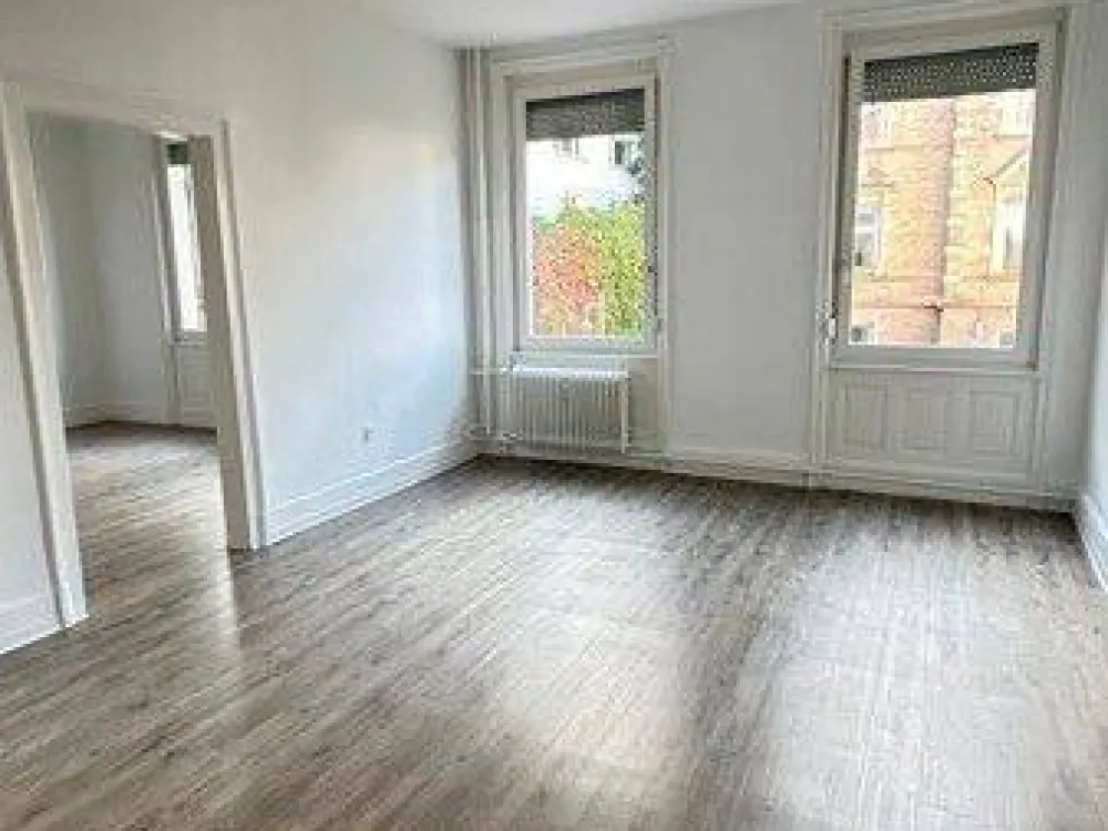 WG Gründung ! Atemberaubende 7 Zimmer Wohnung