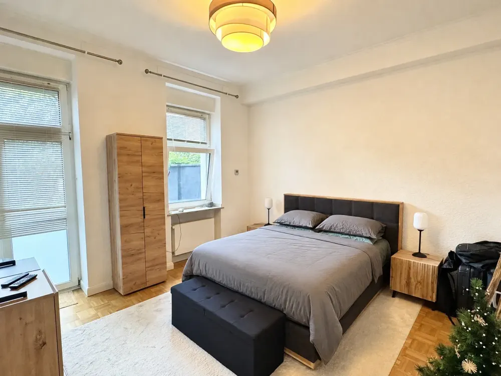 2- Zimmer Terrassen Altbauwohnung in Pempelfort