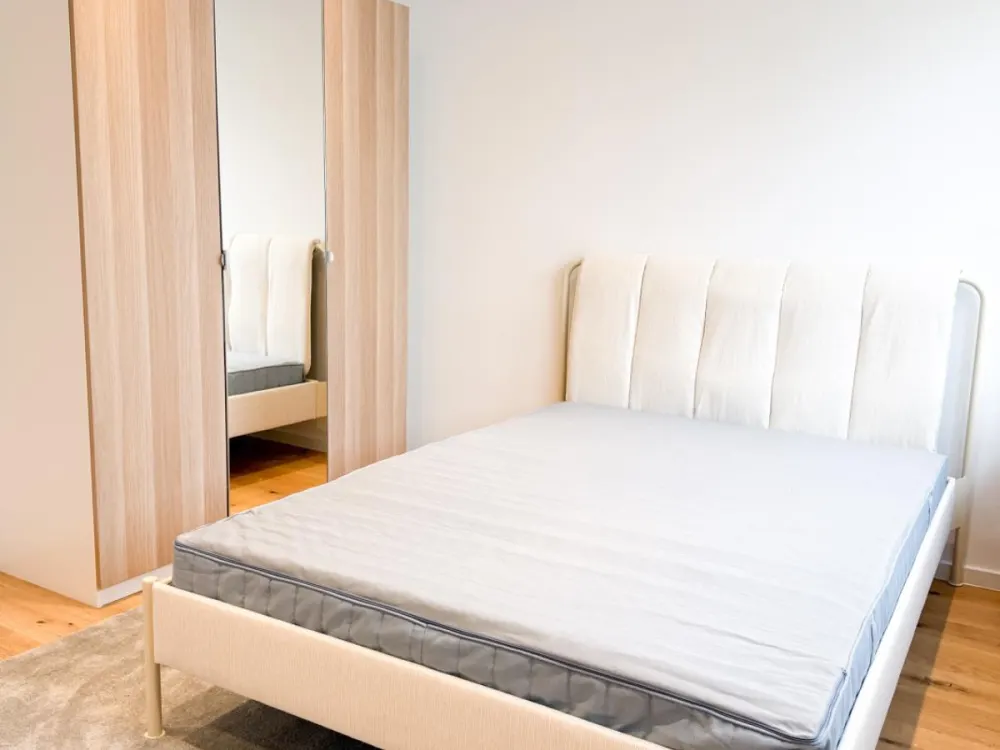 Großzügiges möbliertes WG-Zimmer in München-Solln, ca. 26 m², Strom inklusive
