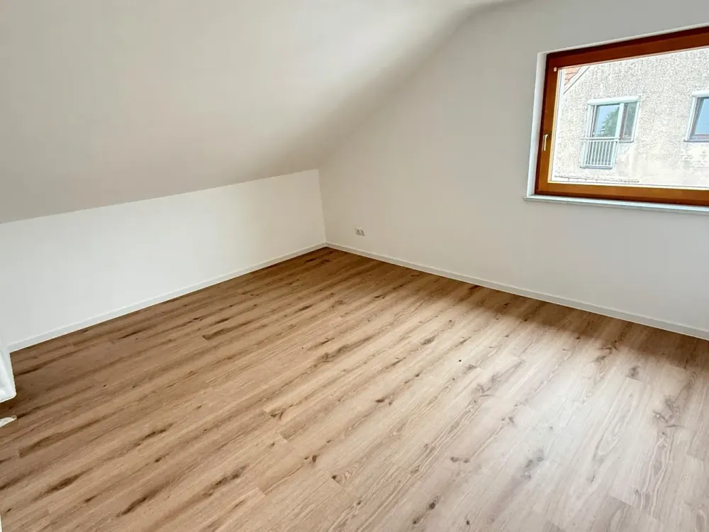 Cozy 3-Room Attic Apartment, Newly Renovated & Modernly Equipped