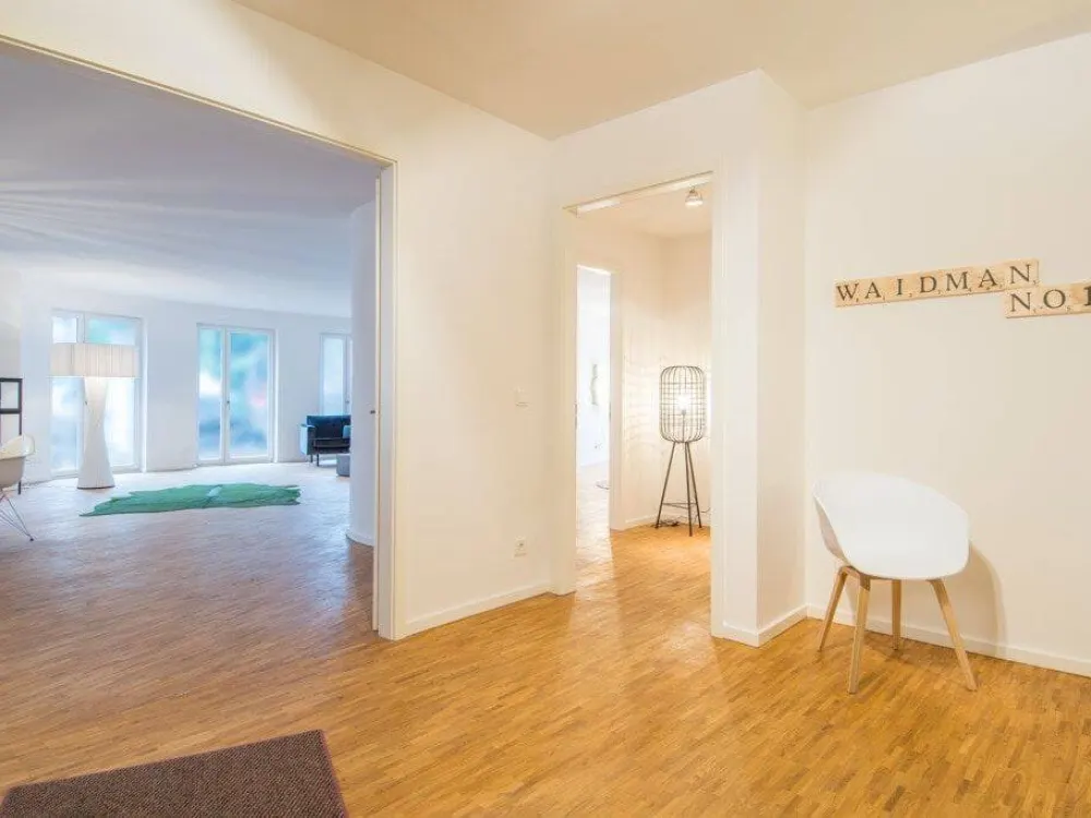 LUXUS HAT EINEN NAMEN: FFM-SACHSENHAUSEN WAIDMANN NO.1 PENTHOUSE DER SUPERKLASSE