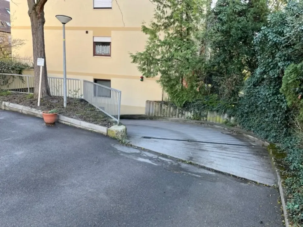 3-Zimmer Wohnung im Grünen Stuttgart-Zuffenhausen Marbacher Straße provisionsfrei