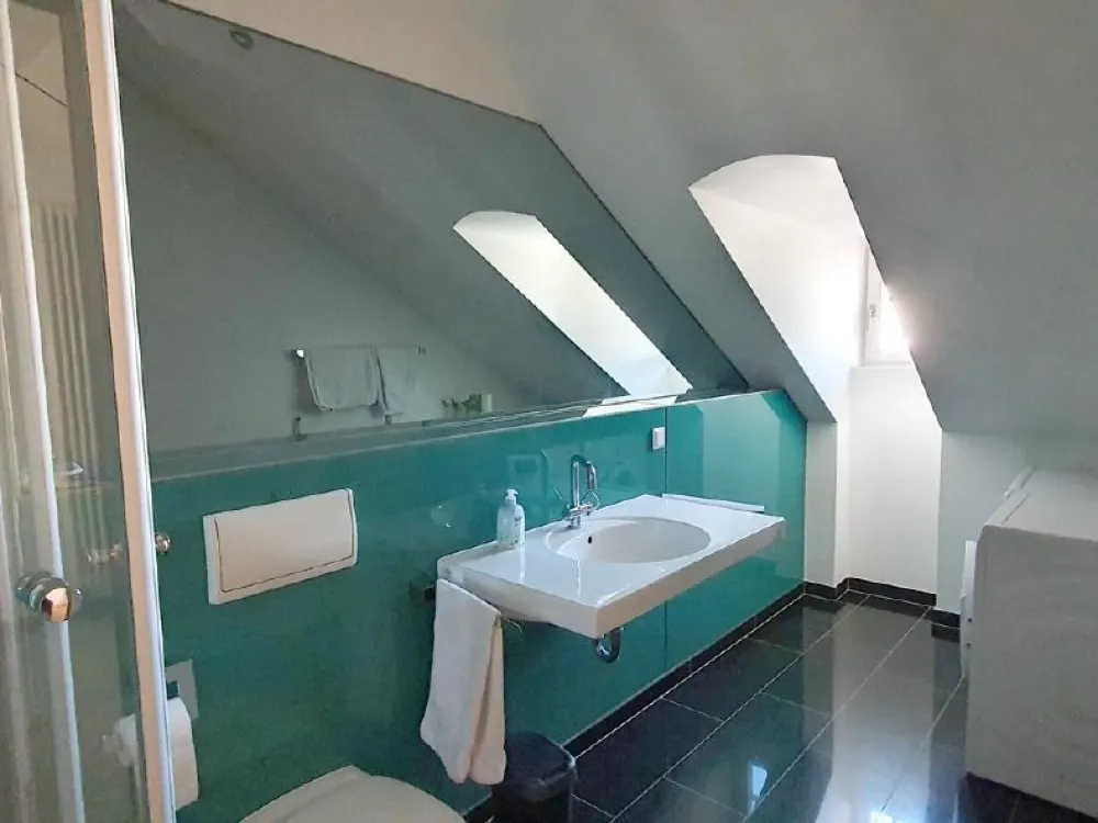 Barockviertel - Königstraße: individuelle Galeriewohnung mit EBK, Gäste-WC & Lift