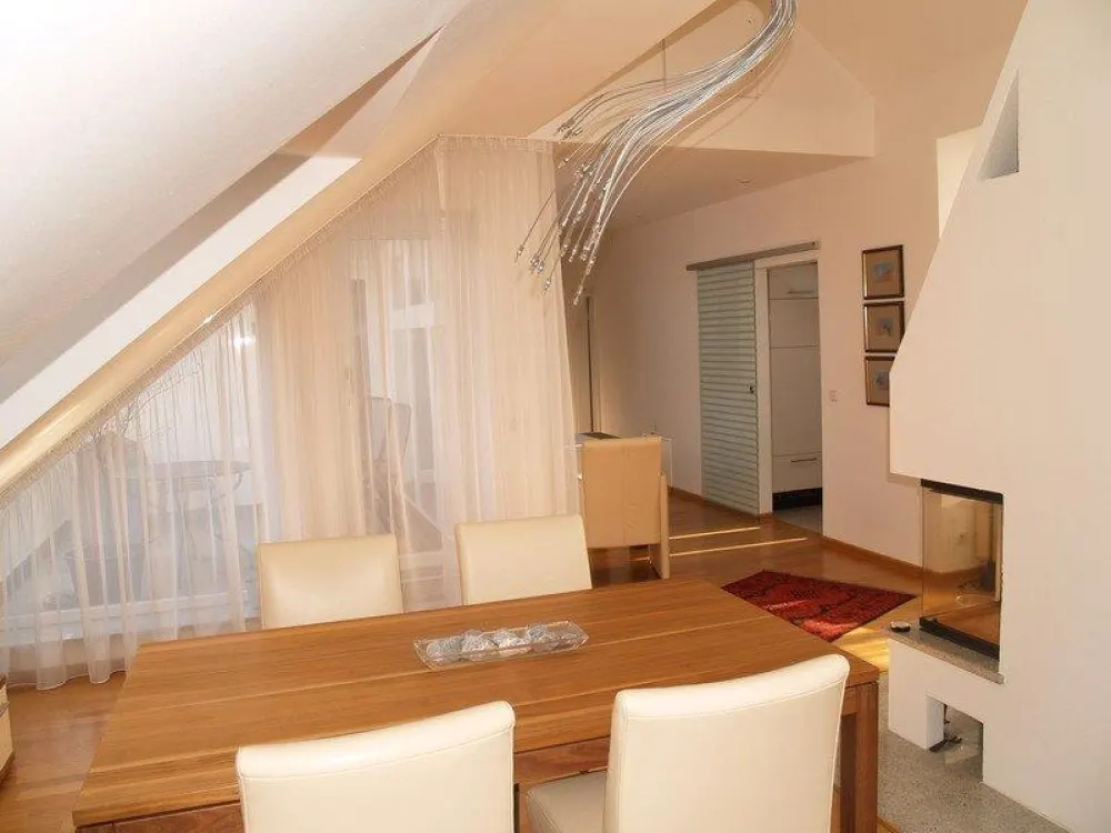 Lichtdurchflutete 2,5-Zimmer-Wohnung in Bogenhausen/Denning