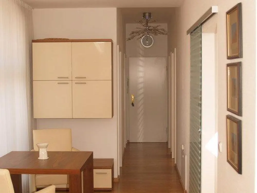 Lichtdurchflutete 2,5-Zimmer-Wohnung in Bogenhausen/Denning