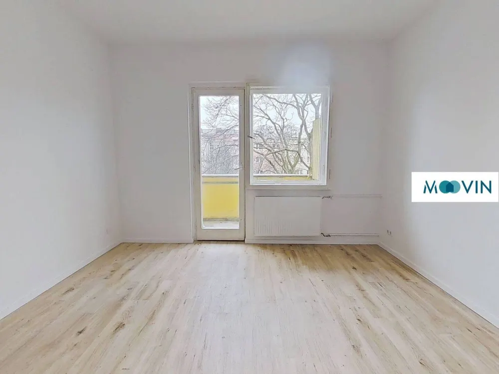 Sanierte 2,5-Zimmer-Altbauwohnung mit BALKON und EBK in Steglitz