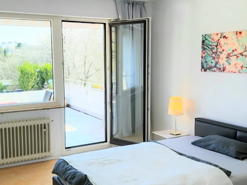 WG-Zimmer möbliert in Stuttgart Degerloch - 1 Monat Zeitwohnen
