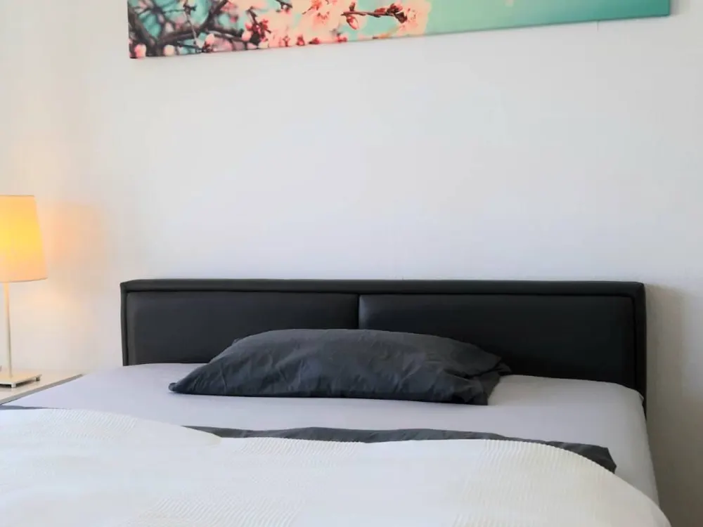 WG-Zimmer möbliert in Stuttgart Degerloch - 1 Monat Zeitwohnen