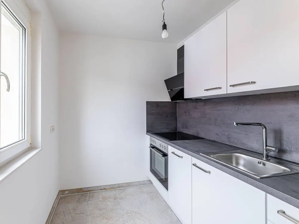 Möblierte 2-Zimmerwohnung inkl. EBK - kernsaniert