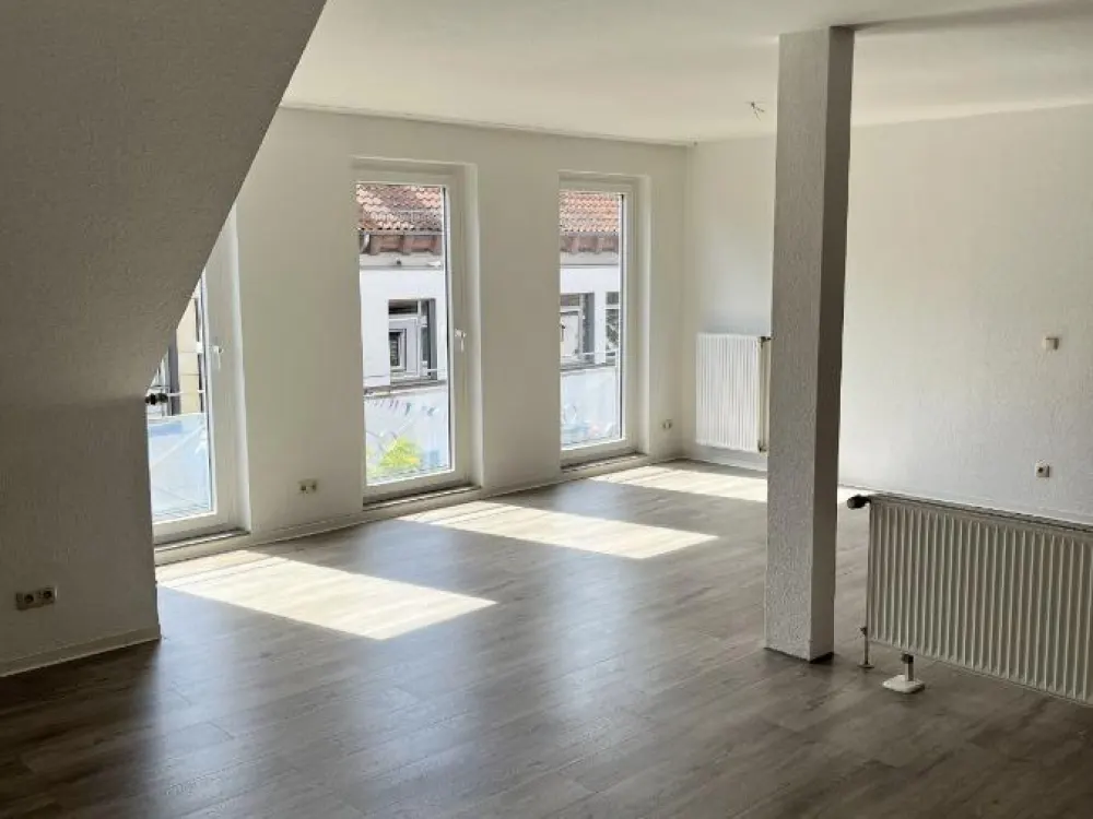 Schöne 3 ZKB - Wohnung in der Fußgängerzone von Sarstedt zu vermieten