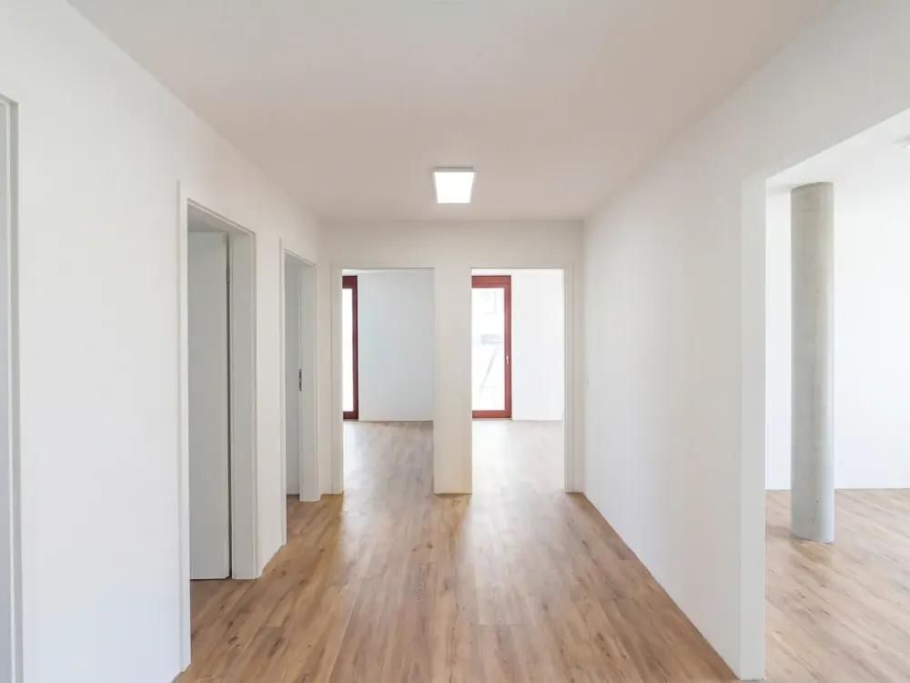 4.OG - ERSTBEZUG - Geräumige 2-Zimmer-Wohnung mit Tageslichtbad und 2 Balkonen