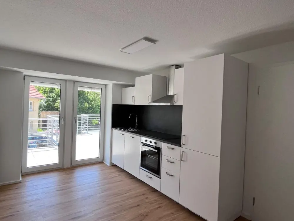 4-room apartment with balcony and parking space