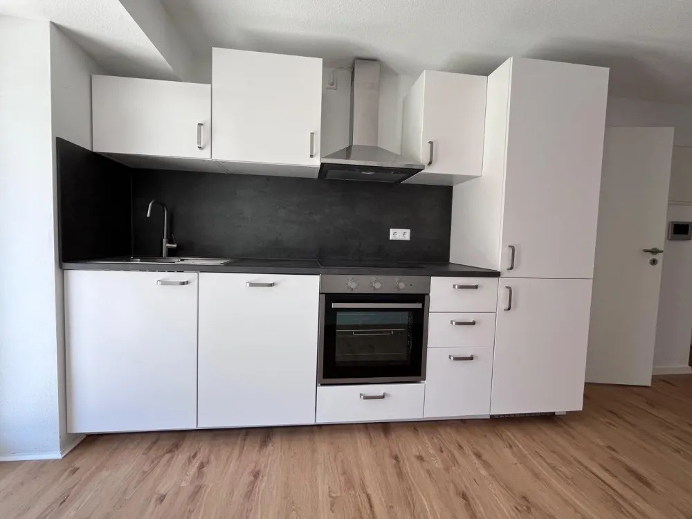 4-room apartment with balcony and parking space