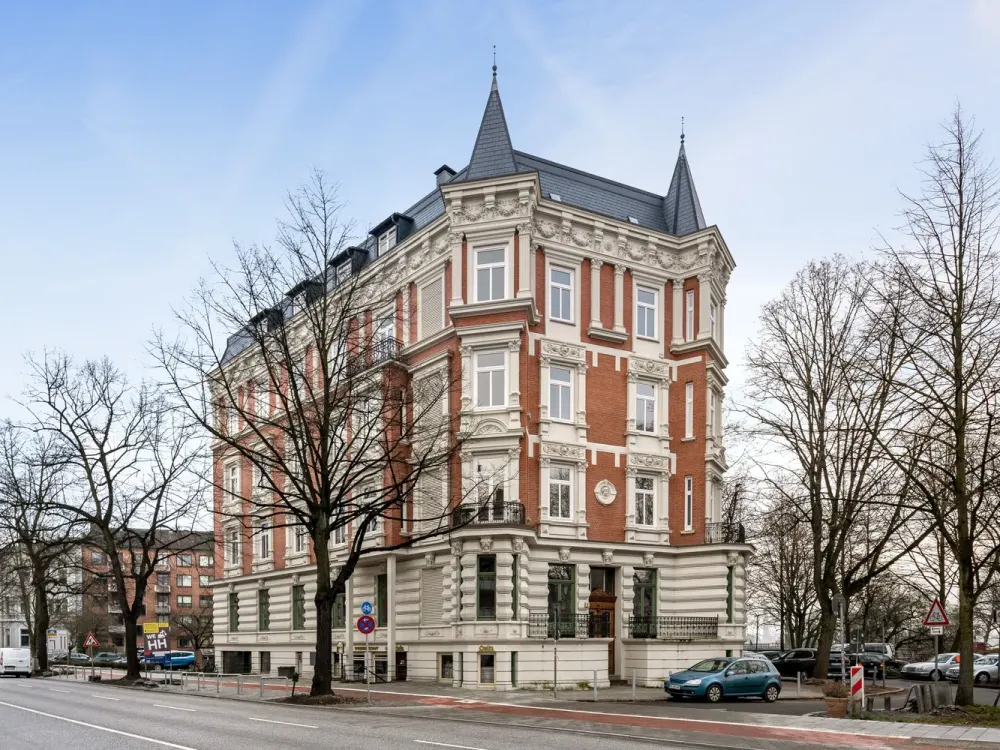 Wohnen, wo andere spazieren gehen! Einzigartige 6,5 Zimmer Gründerzeitwohnung