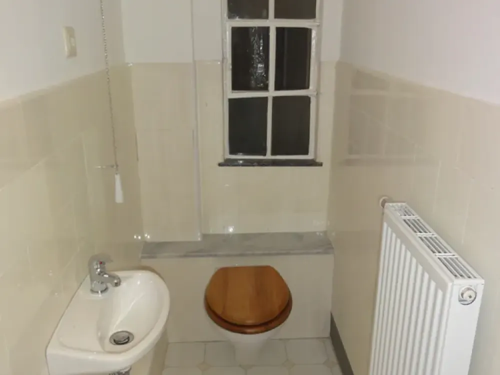Wohnen, wo andere spazieren gehen! Einzigartige 6,5 Zimmer Gründerzeitwohnung